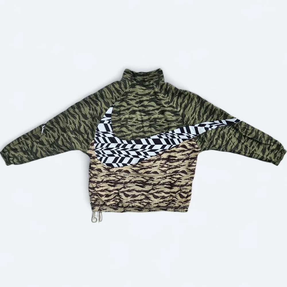 Nike | NSW AOP Vaporwave Swoosh Woven Half-Zip Jacket | Packable | Mens - Picture 4 of 16